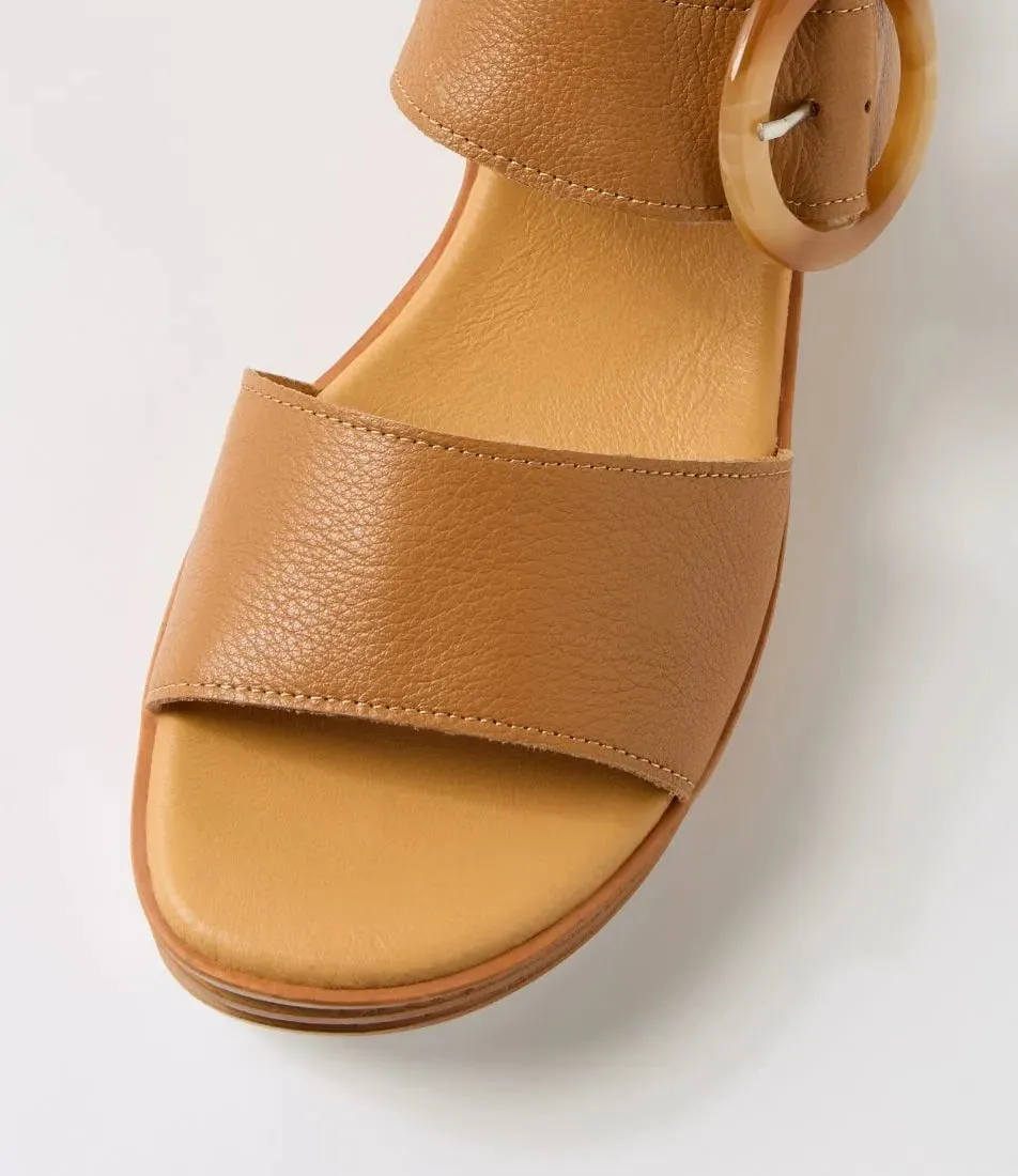 Django & Juliette Cubbie Sandal