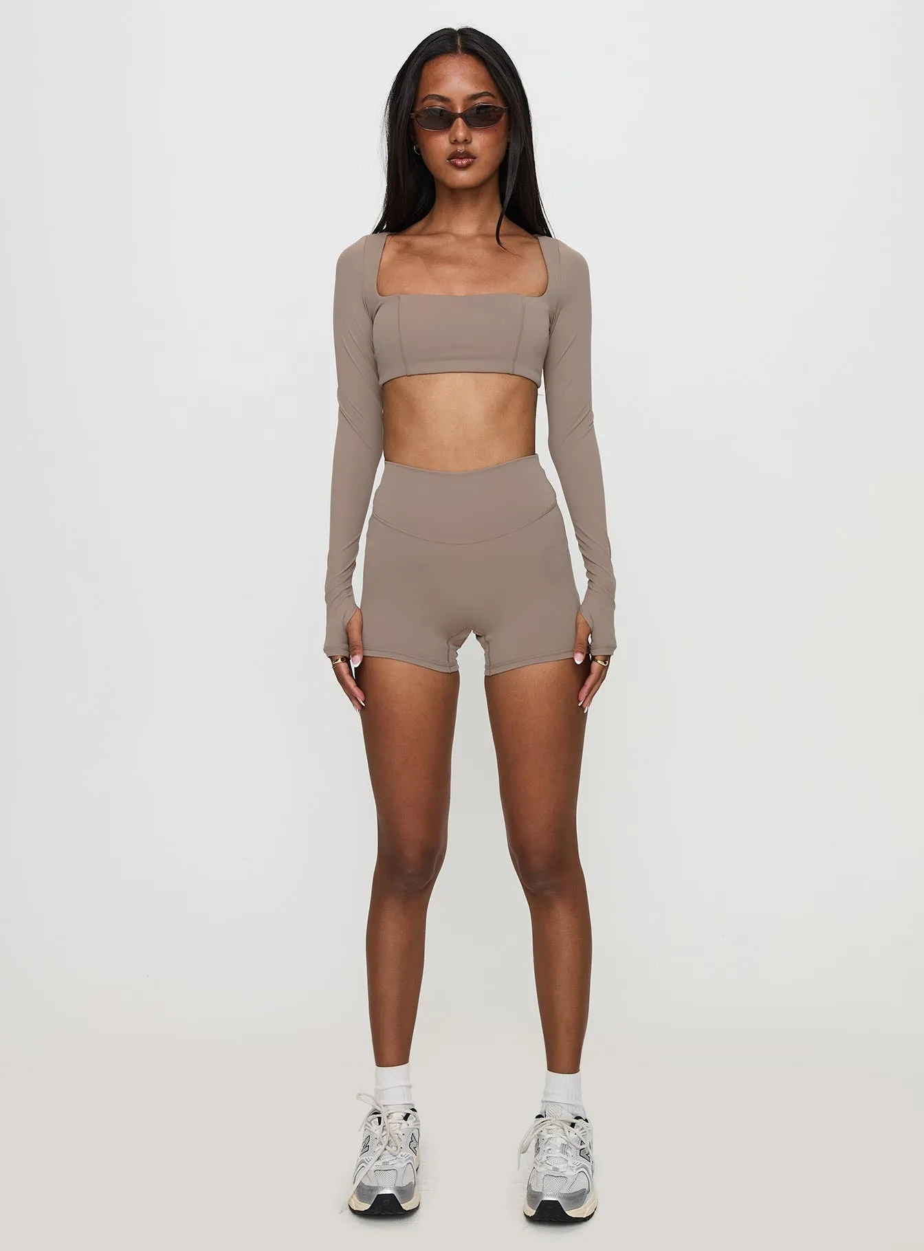 Touchdown Active Contour Short Taupe